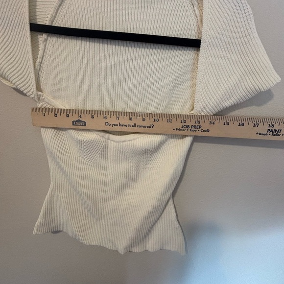 Elegant Cream Women's Blouse - Picture 8 of 9